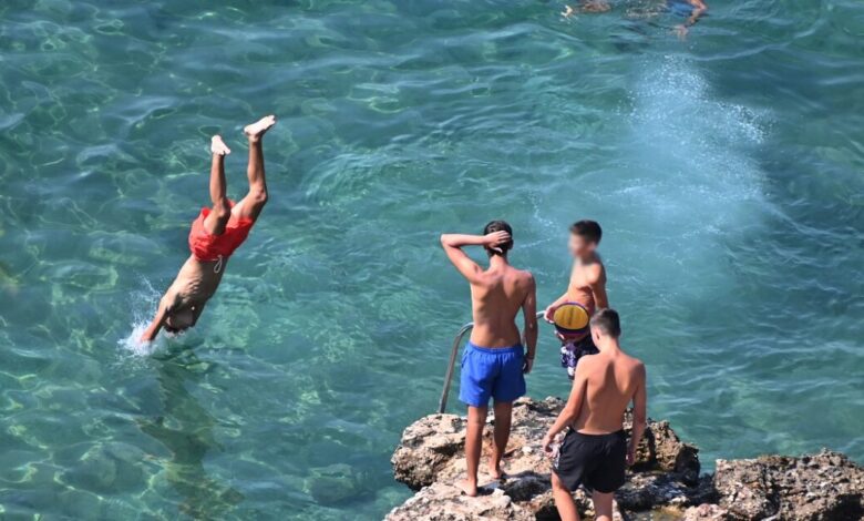 Καιρός-αύριο:-Ισχυροί-άνεμοι-και-υψηλές-θερμοκρασίες