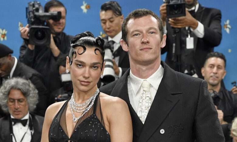 Η-dua-lipa-αρραβωνιάστηκε-τον-callum-turner:-«Είμαι-ξετρελαμένη-μαζί-του»