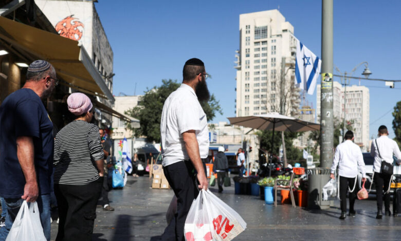 Ισραήλ:-Αδειάζουν-τα-ράφια-των-σούπερ-μάρκετ-οι-Ισραηλινοί-υπό-τον-φόβο-των-αντιποίνων-του-Ιράν