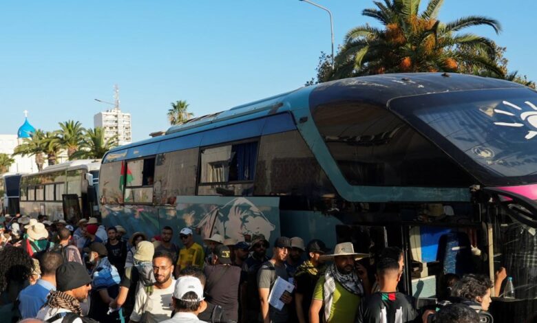 march-to-gaza:-Ένταση-στην-ειρηνευτική-διαδρομή-προς-τη-Γάζα-–-Σεβασμό-στους-Έλληνες-που-συμμετέχουν-είχε-ζητήσει-από-την-Αίγυπτο-το-ΥΠΕΞ