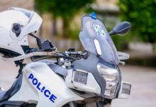 Αγρίνιο:-Αστυνομικοί-βρήκαν-τον-σκελετό-55χρονου-δίπλα-στο-νεκρό-σκύλο-του-–-Είχε-μήνες-να-δώσει-σημεία-ζωής