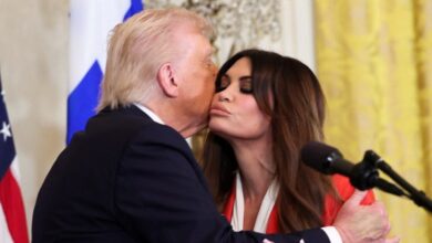 Η-Κίμπερλι-Γκιλφόιλ-εύχεται-«χρόνια-πολλά»-στον-Ντόναλντ-Τραμπ:-«Σε-ευχαριστούμε-που-βάζεις-πάντα-την-Αμερική-πρώτα»