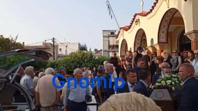 Πάτρα:-Πλήθος-κόσμου-στην-κηδεία-του-μάνατζερ,-Ανδρέα-Κυριακόπουλου-–-Αυτοκτόνησε-στις-ράγες-του-Μετρό-στο-Σύνταγμα