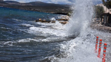 Καιρός-σήμερα:-Έως-8-μποφόρ-θα-πνέουν-οι-άνεμοι-σε-Κυκλάδες-και-Κάρπαθο-–-Στους-33-βαθμούς-θα-φτάσει-η-θερμοκρασία