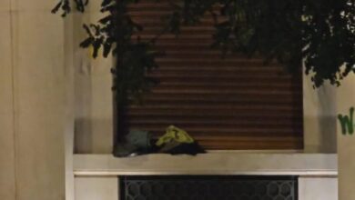 Αναστάτωση-στη-Πανεπιστημίου-από-«ύποπτο»-σακίδιο-δίπλα-στο-ξενοδοχείο-«Μεγάλη-Βρετανία»