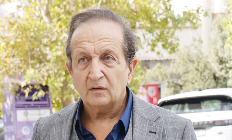 Ο-Σπύρος-Μπιμπίλας-αποκαλύπτει-τι-θα-μπορούσαν-να-προδώσουν-για-εκείνον-οι-παπαγάλοι-του