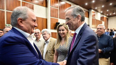 Συνάντηση-Καραμανλή-–-Σαμαρά-στο-Πολεμικό-Μουσείο-στην-παρουσίαση-βιβλίου-του-Λυγερού