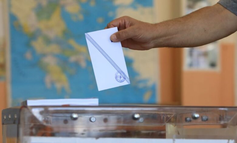 Δημοσκόπηση-alco:-Στο-14,3%-το-προβάδισμα-της-ΝΔ-από-το-ΠΑΣΟΚ-που-πέρασε-την-Πλεύση-Ελευθερίας