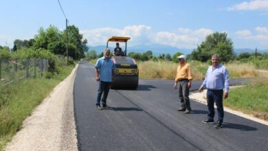 Επίσκεψη-Δημάρχου-Πύλης-σε-έργο-ασφαλτόστρωσης-στη-Δημοτική-Κοινότητα-Δροσερού