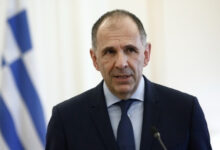 Την-επιχείρηση-απομάκρυνσης-των-Ελλήνων-στο-Ιράν,-ανακοίνωσε-ο-Γεραπετρίτης