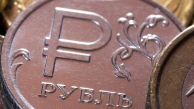 Ρωσία:-Το-ακριβό-ρούβλι-ροκανίζει-τα-κέρδη-από-την-άνοδο-των-τιμών-του-πετρελαίου