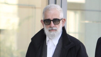 Πέτρος-Φιλιππίδης:-Η-ώρα-για-την-απολογία-του-κατηγορούμενου-ηθοποιού-στη-δίκη-–-Το-χρονικό-της-υπόθεσης