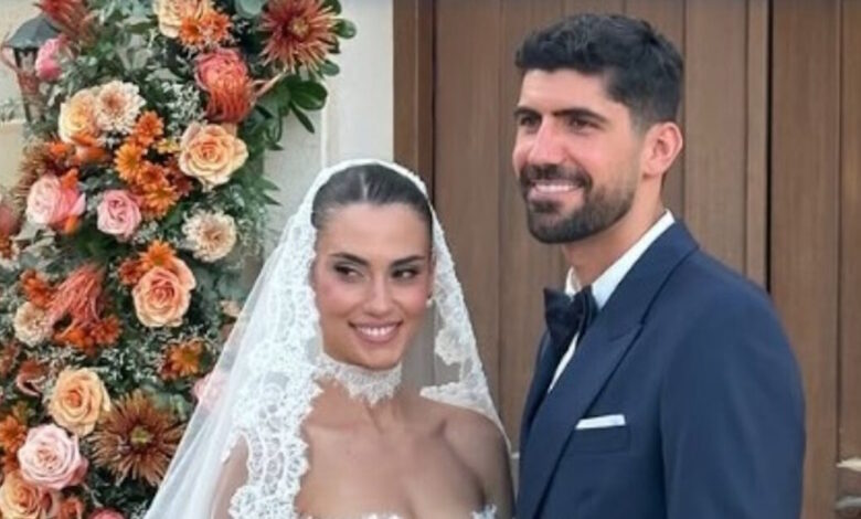Ο-Ανδρέας-Μπουχαλάκης-παντρεύτηκε-την-αγαπημένη-του-Αλεξάνδρα