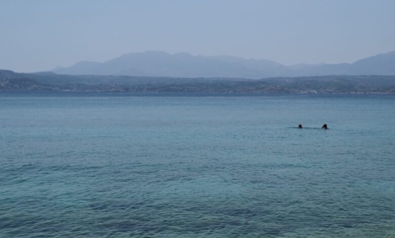 Χανιά:-Ένας-80χρονος-ανασύρθηκε-νεκρός-στην-παραλία-Χονολουλού-–-«Ήθελα-να-τον-σώσω»-λέει-αυτόπτης-μάρτυρας