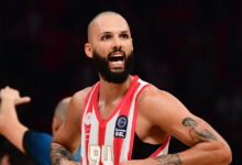 Ο-Εβάν-Φουρνιέ-δοκίμασε-τυρόπιτα-και-ξετρελάθηκε