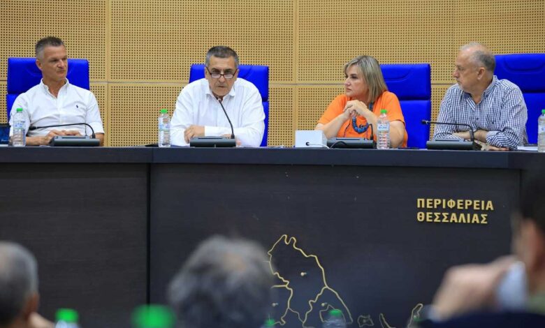 Η-Περιφέρεια-Θεσσαλίας-μίσθωσε-237-λεωφορεία-και-566-ταξί-για-την-ασφαλή-μεταφορά-μαθητών