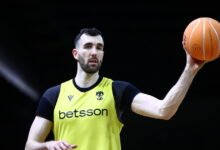 Ο-Παναθηναϊκός-ντύνει-στα-πράσινα-τον-Γιάννη-Κουζέλογλου