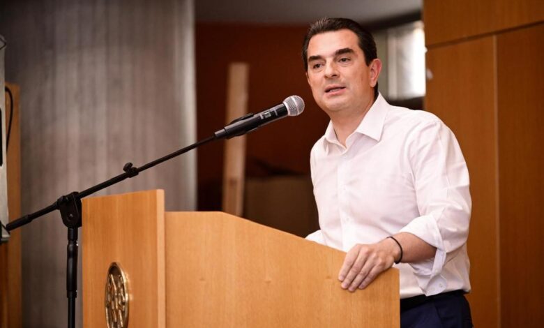 Στην-καρδιά-της-Θεσσαλονίκης-ο-Σκρέκας-–-Δυναμικό-παρών-ως-Γραμματέας-της-ΝΔ