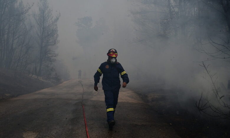 Καιρός-τύπου-hot-dry-windy-«χτυπά»-τη-χώρα:-Οι-έξι-περιοχές-που-βρίσκονται-στο-«κόκκινο»-για-φωτιές
