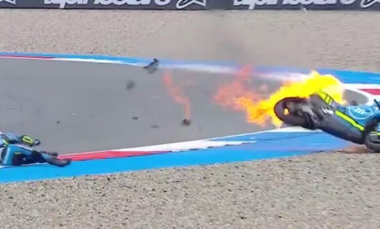 moto-gp:-Τρομακτικό-ατύχημα-με-μηχανή-να-τυλίγεται-στις-φλόγες-–-Γλύτωσε-την-τελευταία-στιγμή-ο-οδηγός