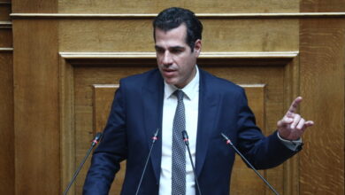 Ο-Θάνος-Πλεύρης-νέος-υπουργός-Μετανάστευσης:-Ποιοι-είναι-οι-νέοι-υφυπουργοί,-τη-Δευτέρα-η-ορκωμοσία