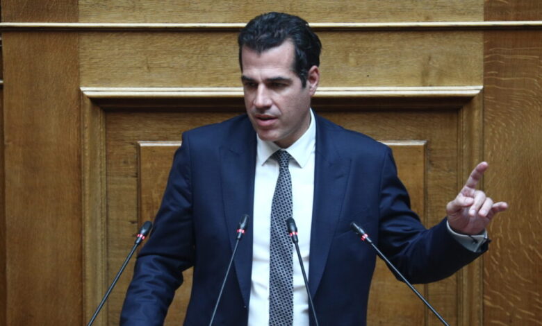 Ο-Θάνος-Πλεύρης-νέος-υπουργός-Μετανάστευσης:-Ποιοι-είναι-οι-νέοι-υφυπουργοί,-τη-Δευτέρα-η-ορκωμοσία