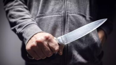 Μυτιλήνη:-Έριξε-18-μαχαιριές-σε-35χρονο-σε-πανηγύρι-–-Νοσηλεύεται-σε-κρίσιμη-κατάσταση,-συνελήφθη-ο-δράστης