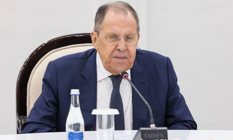 Λαβρόφ:-Η-εκτόξευση-των-αμυντικών-δαπανών-του-ΝΑΤΟ-θα-φέρει-την-κατάρρευσή-του