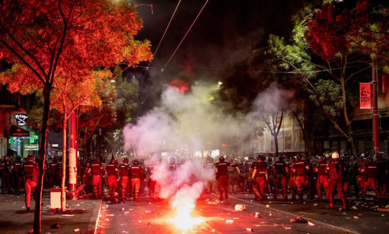 Ρωσία:-«Δεν-αποκλείεται-οι-αντικυβερνητικές-δηλώσεις-στη-Σερβία-να-είναι-απόπειρα-έγχρωμης-επανάστασης»
