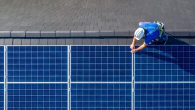 ΥΠΕΝ:-Παρατάσεις-για-τα-προγράμματα-Φωτοβολταϊκά-στο-Χωράφι,-Φωτοβολταϊκά-στη-Στέγη-και-Συστήματα-Αποθήκευσης-στις-Επιχειρήσεις