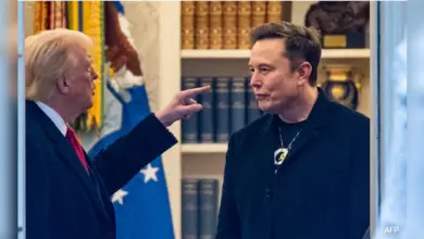 ΗΠΑ:-Ο-Τραμπ-«θα-κοιτάξει»-το-να-απελαθεί-ο-Μασκ