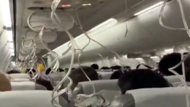 Τρόμος-σε-ιαπωνικό-boeing:-Έπεσε-25.000-πόδια-σε-10-λεπτά-–-Λιποθύμησαν-επιβάτες-και-αποχαιρετούσαν-τους-δικούς-τους-με-μηνύματα