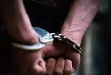 Έβαζε-«μαϊμού»-αγγελίες-αυτοκινήτων,-έπαιρνε-προκαταβολές-και-εξαφανιζόταν-–-66χρονος-άρπαξε-240.000-ευρώ-πριν-του-περάσουν-χειροπέδες