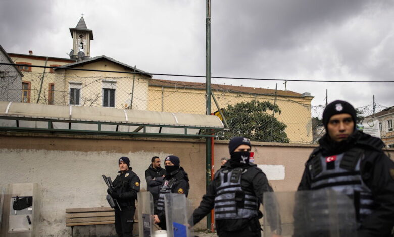 Τουρκία:-Δεύτερο-κύμα-συλλήψεων-δημάρχων-και-στελεχών-της-αντιπολίτευσης-για-διαφθορά