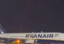 Σκηνές-χάους-σε-πτήση-της-ryanair-στην-Ισπανία:-Επιβάτες-πήδηξαν-στο-κενό-και-τραυματίστηκαν-έπειτα-από-λάθος-συναγερμό-για-φωτιά
