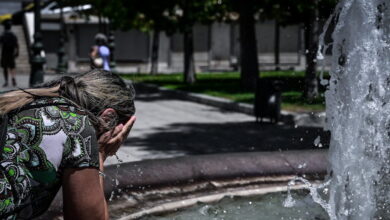 Καιρός:-Ο-θερμικός-θόλος-«έφτασε»-μαζί-με-κύμα-καύσωνα-–-Δευτέρα-και-Τρίτη-οι-χειρότερες-μέρες,-με-40αρια