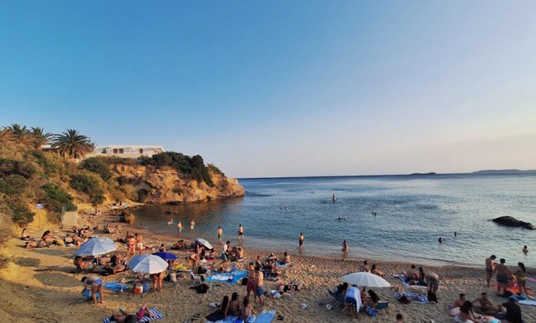 Καιρός:-«Καμίνι»-η-χώρα-με-θερμοκρασίες-έως-42-βαθμούς-Κελσίου-–-Στα-ύψη-ο-υδράργυρος-στην-Αττική-την-Τετάρτη