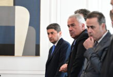 Κλειδώνει-προανακριτική-για-ΟΠΕΚΕΠΕ-της-ΝΔ,-κατά-Βορίδη-και-Αυγενάκη-για-πλημμέλημα;-^-γιατί-δεν-θα-επαναληφθεί-το-μοντέλο-Τριαντόπουλου-^-παρασκήνια-από-την-επίσκεψη-Μητσοτάκη-στο-Άγιον-Όρος-^-πρωτιές-και-νέες-υποψηφιότητες-στον-βόρειο-τομέα