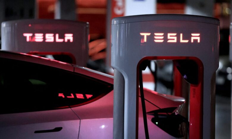 Σε-πτώση-η-μετοχή-της-tesla-μετά-την-ίδρυση-κόμματος-Μασκ-στις-ΗΠΑ