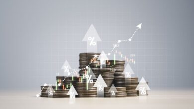 Νέα-θεαματική-αύξηση-των-δηλωθεισών-υπερωριών-τον-Μάιο-σε-τουρισμό,-βιομηχανία-και-λιανεμπόριο