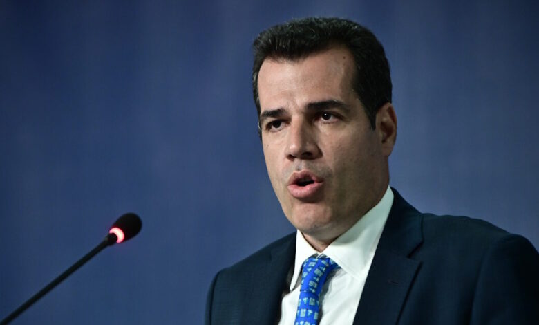 Σαφές-μήνυμα-Πλεύρη-από-τη-Λιβύη:-«Θα-βοηθήσουμε-τη-χώρα-να-κρατήσει-τους-παράνομους-μετανάστες»