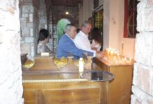 Ο-Κώστας-Μαράβας-στον-Εσπερινό-του-Αγίου-Προκοπίου