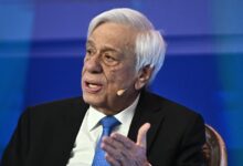 Προκόπης-Παυλόπουλος:-«Με-αιφνιδίασε-όταν-ο-Αλέξης-Τσίπρας-ανακοίνωσε-το-δημοψήφισμα-–-Κρατήσαμε-πρακτικά-από-την-σύσκεψη-εκτός-από-ένα-σημείο»