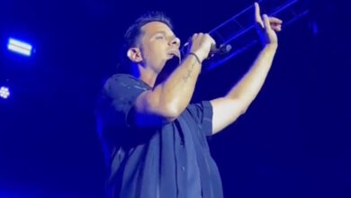 Ο-Θοδωρής-Φέρρης-«Μάγεψε»-το-Κατράκειο:-sold-out-η-συναυλία-του