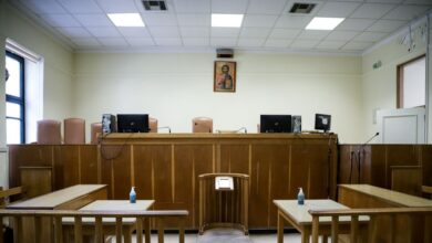 Θεσσαλονίκη:-70χρονος-αλώνιζε-στα-καφενεία-αντί-να-εκτίει-την-ποινή-κατ’-οίκον-–-Επέστρεψε-στη-φυλακή