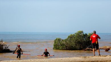 Ισπανία:-Μετά-τον-σφοδρό-καύσωνα,-ισχυρές-καταιγίδες-και-πλημμύρες-–-«Χτενίζουν»-ποτάμι-που-παρέσυρε-δυο-άτομα