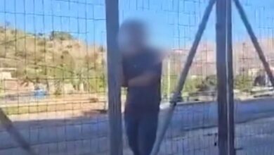 Κλείδωσαν-βουλευτή-του-ΠΑΣΟΚ-στο-εργοτάξιο-του-Δικαστικού-Μεγάρου-στη-Χίο-–-«Άνοιξε-θα-έχεις-ποινικές-ευθύνες»