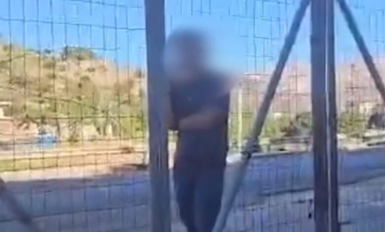 Κλείδωσαν-βουλευτή-του-ΠΑΣΟΚ-στο-εργοτάξιο-του-Δικαστικού-Μεγάρου-στη-Χίο-–-«Άνοιξε-θα-έχεις-ποινικές-ευθύνες»