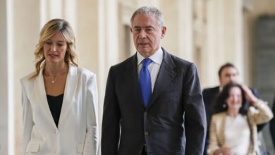 Ιταλία:-Σάλος-με-σύζυγο-πολιτικού-που-παρέκαμψε-την-ουρά-στο-αεροδρόμιο-της-Ρώμης-–-«Πρέπει-να-ντρέπεστε»