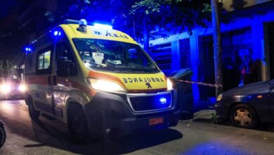 Ηράκλειο:-Αυτοκίνητο-παρέσυρε-μία-4χρονη-και-τον-πατέρα-της-έξω-από-το-ΠΑΓΝΗ-–-Στη-ΜΕΘ-το-κοριτσάκι